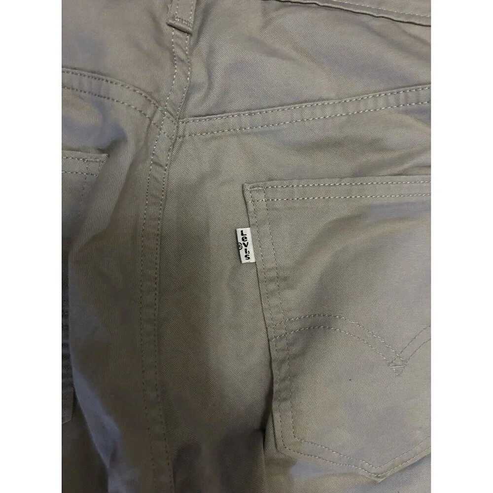 Levi's Jeans Stylish Men’s Beige Colored Rugged Denim Tan Jean Pants Size 30.